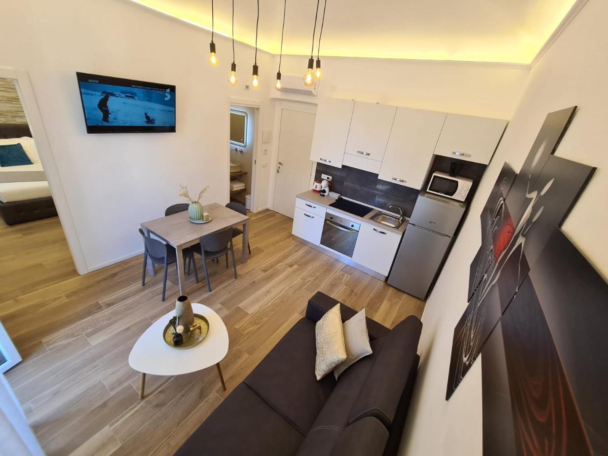 Soni Apartment La Spezia Exterior photo